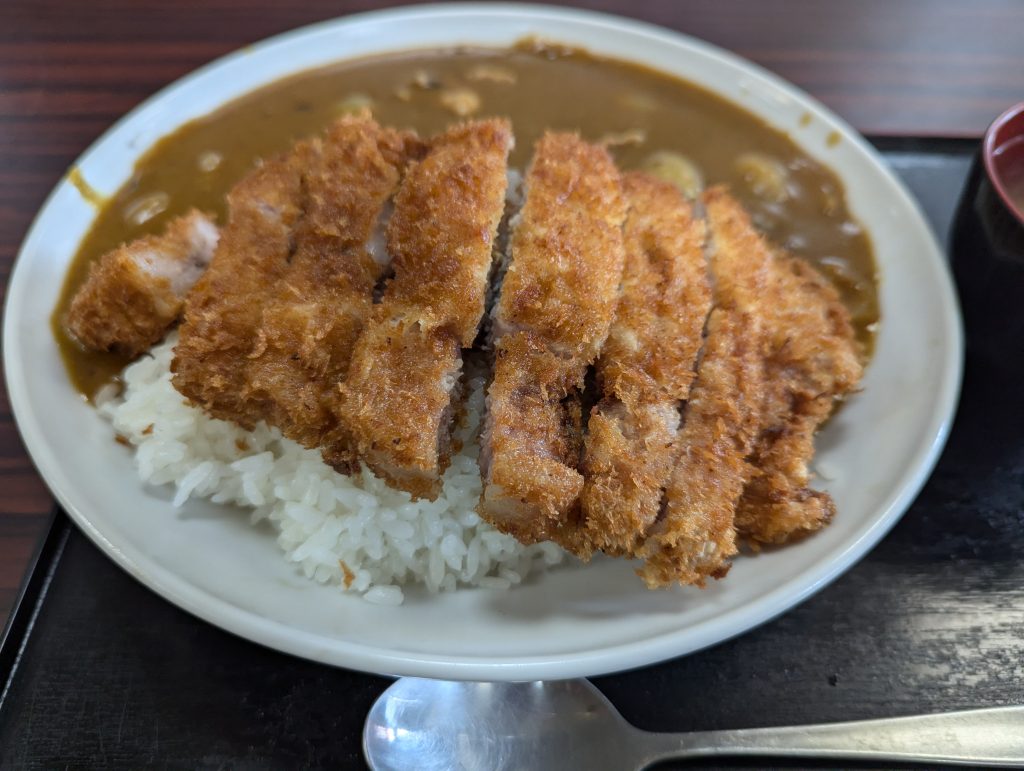 相模原 栄楽 カツカレー 大盛り