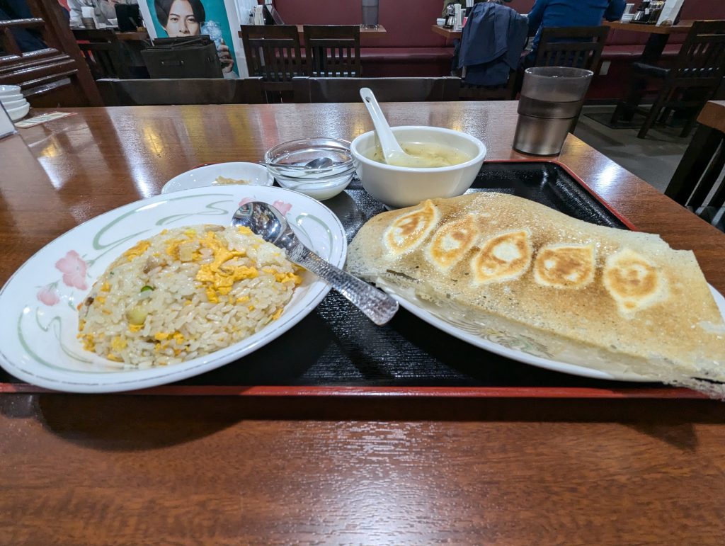 餃子 炒飯 神田 町中華 ランチ