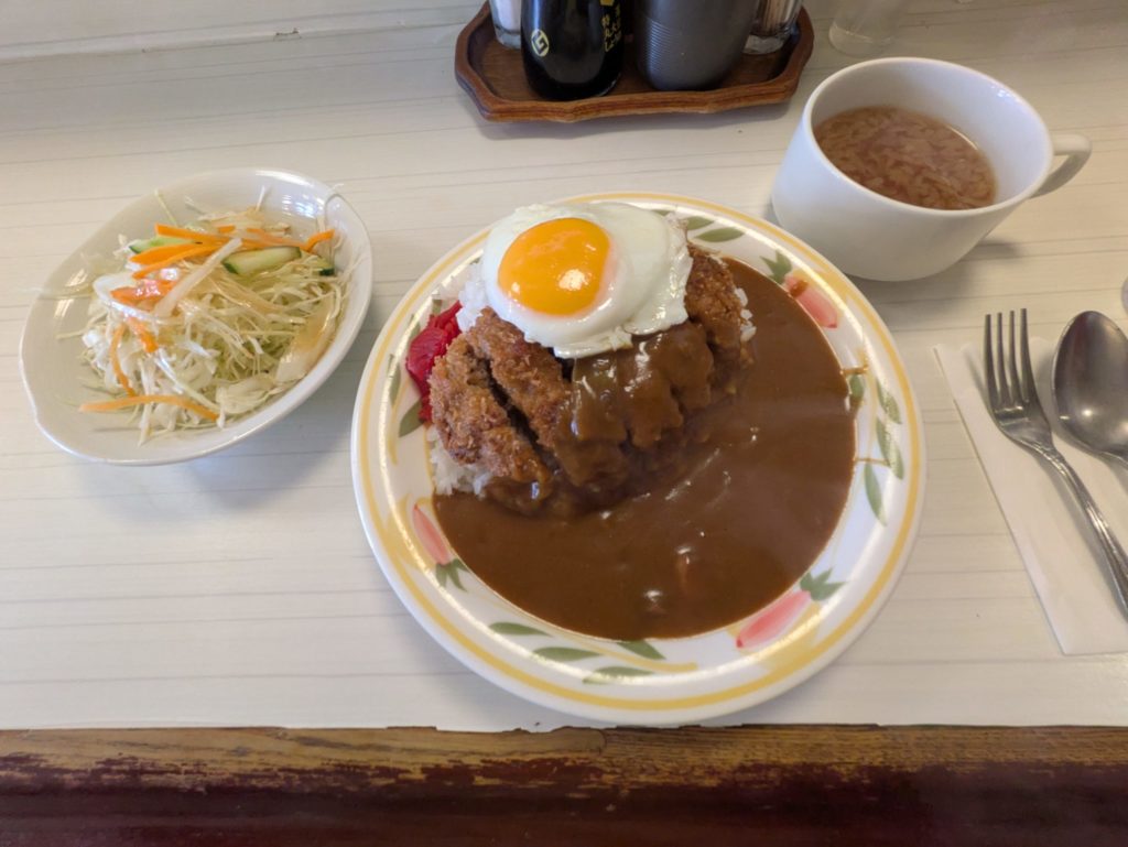 メンチカツカレー 高田馬場
